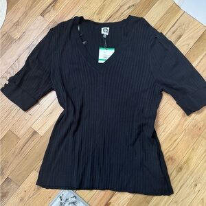 Anne Klein Black Ribbed V-Neck sweater